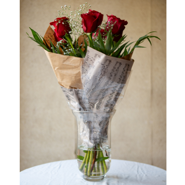 Ramo de Rosas Clásico (4-8 Rosas a Elegir)